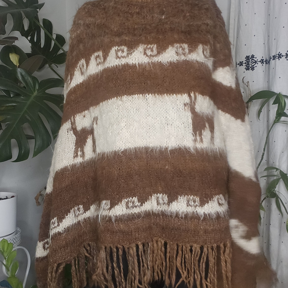 70s Vintage Alpaca Wool Knit Poncho with Fringe Brown & Cream Boho Festival - Picture 2 of 7